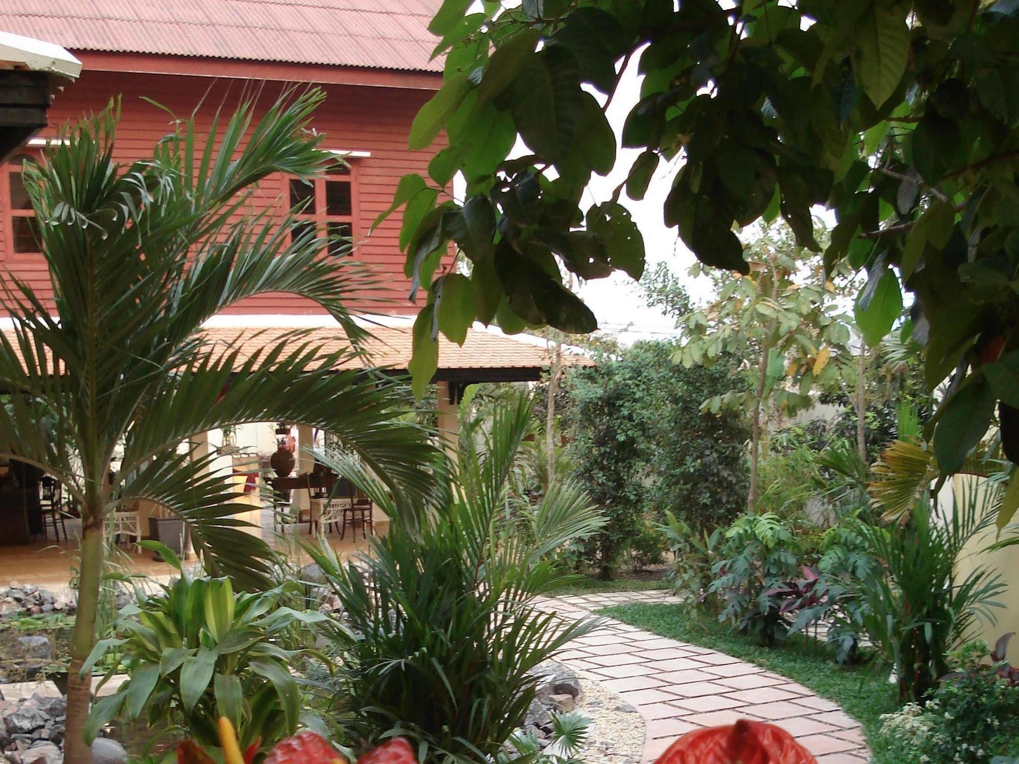 Pavillon d'Orient Boutique-Hotel Siem Reap Extérieur photo
